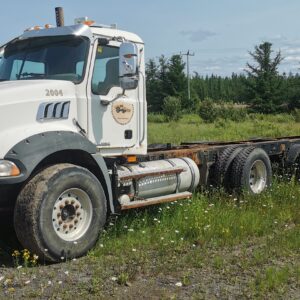 2009 Mack Granite GU813 Cab and Chassis
