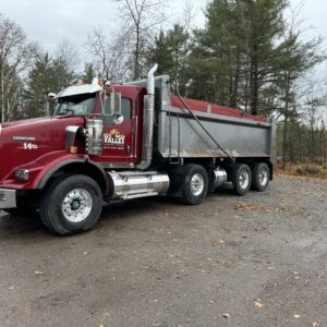 2015 Kenworth T800 Tri Axle Dump Truck